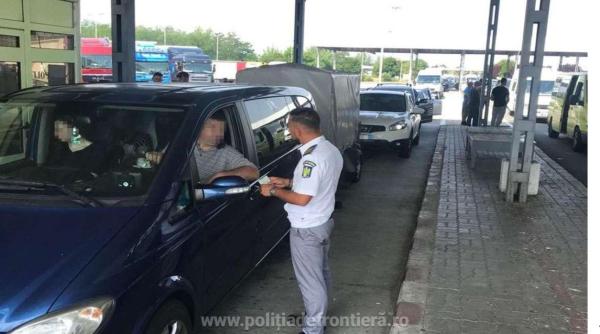 Microbuz, înmatriculat în Germania, oprit în vama Calafat. Șoferul turc a încercat să testeze vigilența polițiștilor, dar a avut ghinion