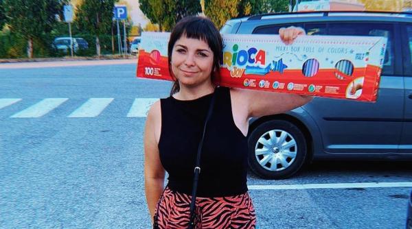 Povestea emoționantă a unei românce adoptată de o familie de italieni. Elena Rebeca Carini: „Mi-era teamă să nu găsesc ceva care să mă definească, să o port ca pe o povară”