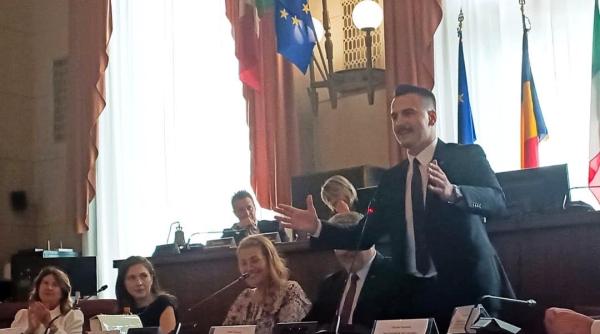 Coordonarea Națională a Cetățenilor Români din Italia, întâlnire cu primarul din Pescara. Claudiu Stănășel: „Aici locuiesc peste 4.000 de români“