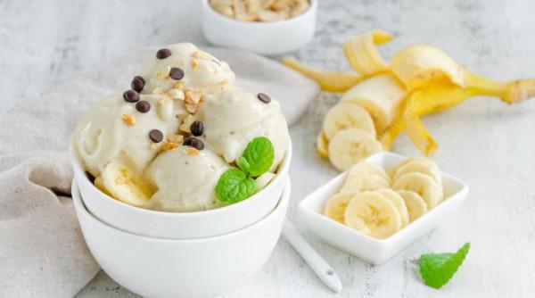 Cea mai ușoară înghețată din banane: ai nevoie de trei produse din cămară