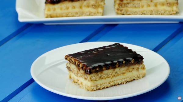 Ecler la tavă fără coacere, rețeta care a înnebunit internetul. Deliciul dulce este gata într-o clipă