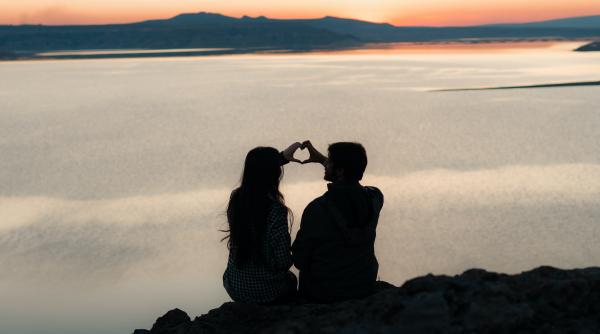 Horoscop special. Zodiile care își schimbă viața în luna iulie: Leii vor face mulți bani, iar Vărsătorii cuceresc inima omului potrivit