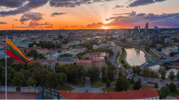 MAE, anunț pentru românii care călătoresc în Lituania: restricţii de circulaţie şi controale la frontieră