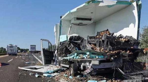 Italia. Accident puternic între două camioane: un român care transporta ciuperci s-a lovit cu un ucrainean. Un copil a fost rănit, de asemenea