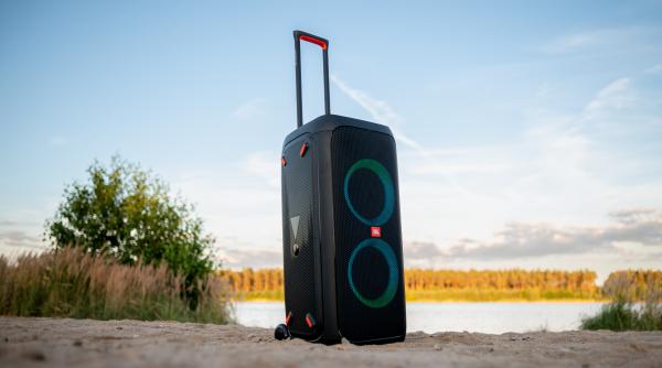 Amendă de 36.000 de euro, dacă dai muzica tare pe plajă. Ce țară din Europa a luat această măsură