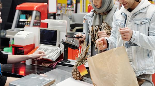 Viața în Germania, mai scumpă decât în țară? Un român pune punctul pe i: „Doi angajați la stat în România, cu apartamentul plătit/moștenit, au la sfârșitul lunii mai mult în cont decât noi“