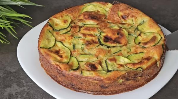 Rețeta delicioasă de flan, pe care o faci cu doi morcovi, doi ardei și doi dovlecei: Un preparat ușor, de vară, care se va termina rapid!