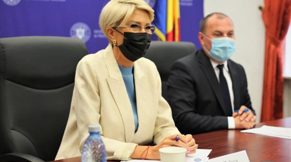 Azilele groazei. Raluca Turcan, după ce PSD i-a cerut demisia: "Semnarea acreditării e o cerință administrativă" 