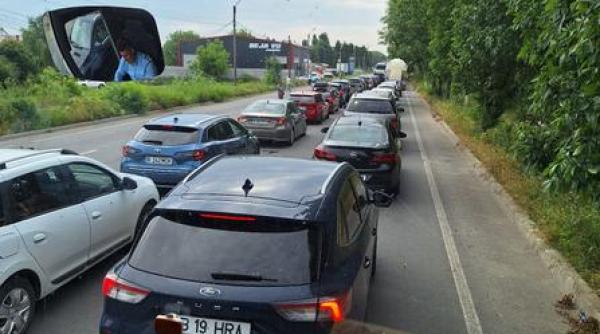 Aglomerație de nedescris la punctele de trecere a frontierei: Şoferii se confruntă cu trafic intens înainte de a se relaxa la plajă în Bulgaria şi Grecia