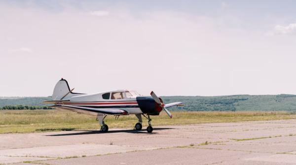 Oamenii de afaceri din România ar putea avea linie aeriană. Propunerea Camerei de Comerț şi Industrie