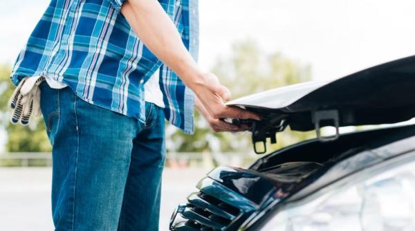 Franța. Un român și-a făcut plinul, achitând benzina cu carduri cumpărate de pe darknet. Prejudiciu de mii de euro