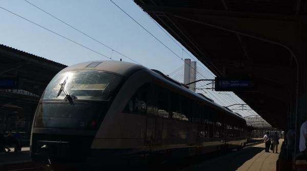 CFR Călători: Viteză redusă a trenurilor în zonele cu temperaturi extreme. Pasagerii, sfătuiți să se informeze înainte de a pleca la drum