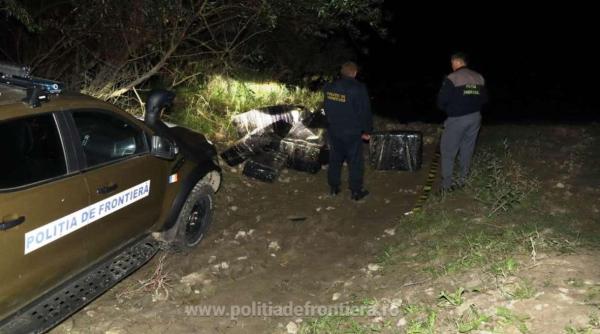 S-a dat alarma la frontiera țării, după ce polițiștii au descoperit mai multe colete pe malul Prutului