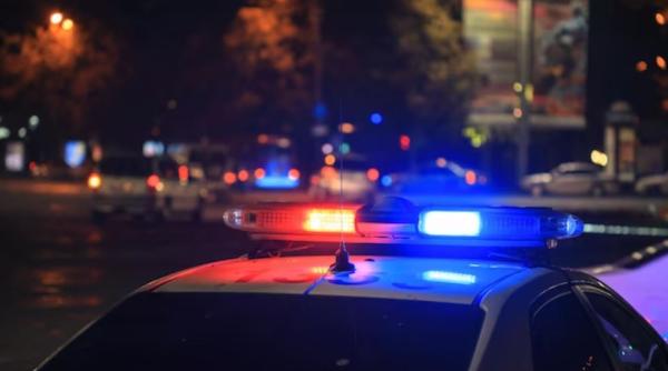 Italia. Român urmărit, pe străzile Romei. Mașina de poliție s-a răsturnat, iar doi agenți au fost răniți