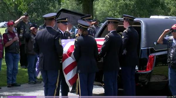 Rămășițele unui veteran din cel de-al Doilea Război Mondial ucis în România au fost identificate și înmormântate