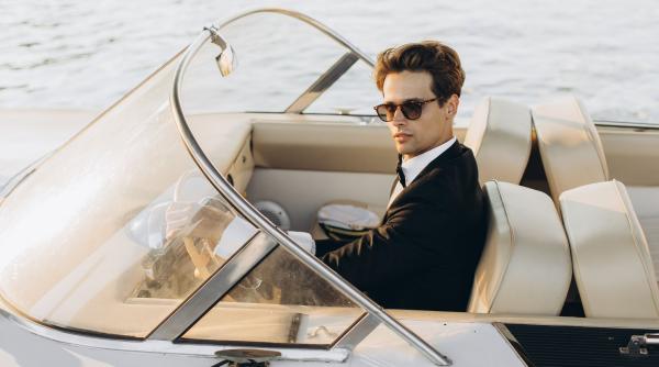 Turiști ruși, jefuiți de 8.5 milioane euro pe aeroportul din Barcelona 