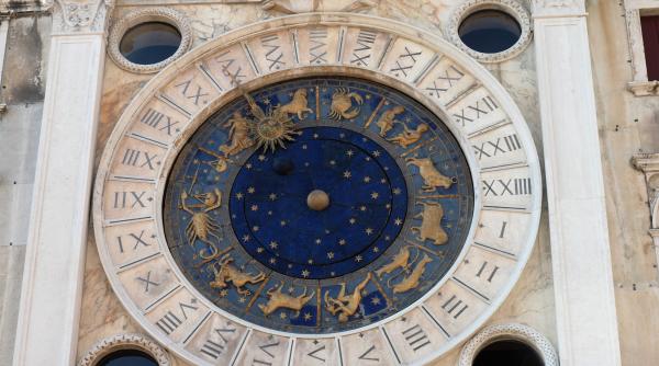 Horoscop 6 august 2023: Săgetătorii au parte de dragoste; Leu, stai cu ochii pe telefon! - previziuni complete