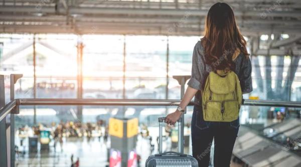 Sute de români, blocați în aeroporturi. Zborul Cluj-Lyon și retur, anulat de Wizz Air