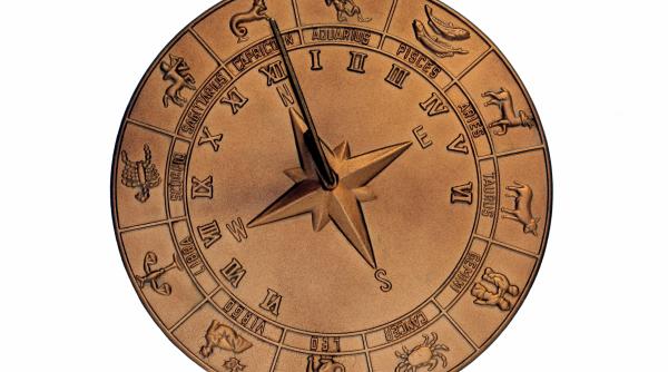 Horoscop 14 august. Rac, trebuie să echilibrezi munca, banii și sănătatea. Vărsător, ai noroc dacă ești în căutarea unui loc de muncă. Previziuni complete