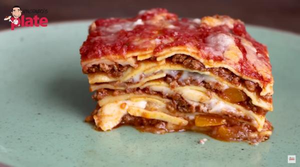 Savurați un festin italian cu o delicioasă rețetă de Lasagna Bolognese