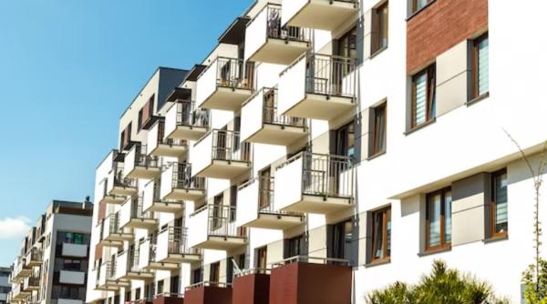 Criză imobiliară în Germania. Unele locuințe sfidează însă scăderea prețurilor