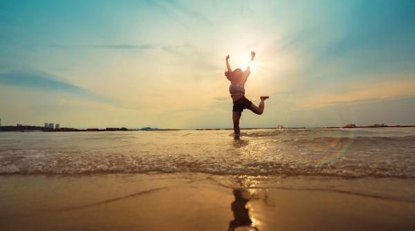 Horoscop special. Zodiile care se scaldă în noroc în a doua jumătate a lunii august: Capricornii dau lovitura și în iubire și în carieră