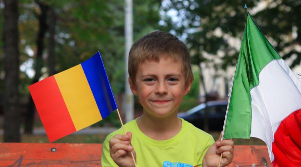 Cum acționează autoritățile locale pentru readucerea acasă a românilor din Diaspora? O dezbatere despre migrație, o problemă esențială a României