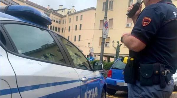 Italia. O româncă, cu patru copii, s-a instalat în casa unui bărbat, de cum acesta a plecat la serviciu: Nici Poliția nu a convins-o să plece din imobil