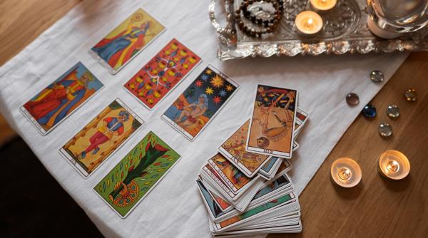 Horoscop special tarot, 19 august: Visurile Taurilor devin realitate; Gemenii sunt puți în fața unor alegeri dificile: Previziuni complete