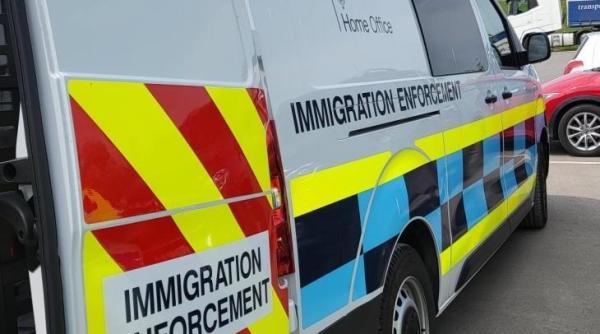 Român închis, după ce s-a descoperit că a intrat ilegal în Marea Britanie, deși lucra în țară de doi ani: "E un angajat model"