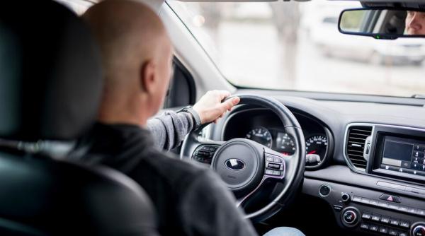 Un român, care se plimba cu un automobil furat din Germania, a rămas pieton