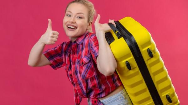 Minorii români, care au peste 16 ani, pot călători neînsoţiţi cu acordul părinţilor. Atenție, la trei condiții!