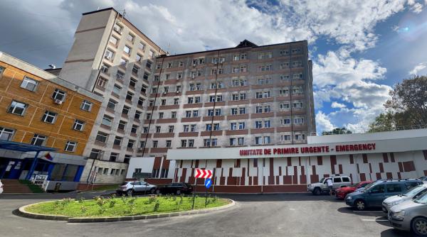 Poliția a demarat o anchetă în cazul tinerei de 25 de ani care a murit la spitalul din Botoșani, la câteva ore după internare