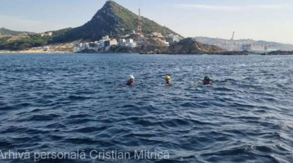 Trei români au traversat strâmtoarea Gibraltar, una dintre cele mai dificile zone din lume
