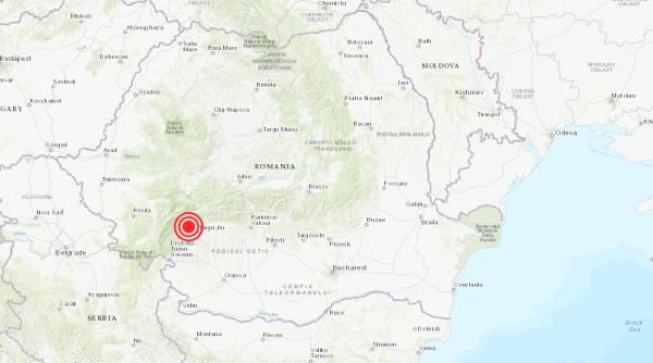 Cutremur în România, în timpul nopții. Oamenii au ieșit, panicați, pe străzi