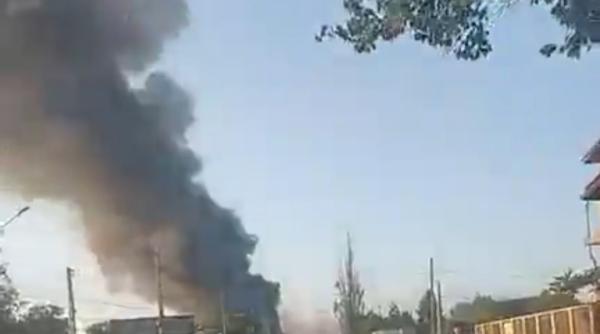 Explozie la o staţie GPL, în Dâmboviţa: Populaţia din zonă - evacuată pe o rază de 300 de metri