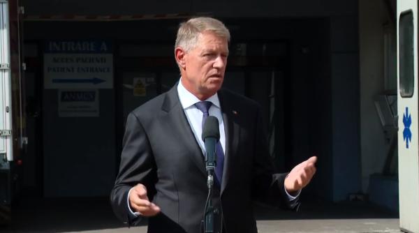 Iohannis, apostrofat de ruda unei paciente internată la Floreasca: "Ştiţi ce mă nemulţumeşte? Umilinţa pe care noi o tolerăm"