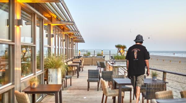 A fugit fără să plătească nota la restaurant, dar tatăl l-a recunoscut în presă: „Îl trimit să muncească pe gratis”