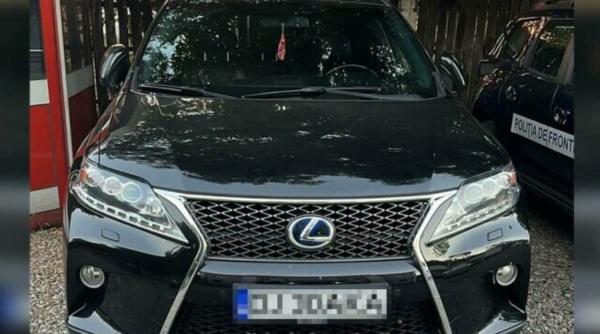 Un român a rămas în vamă fără automobilul Lexus de 23.000 de euro. Spune că nu știa că mașina era furată din Germania