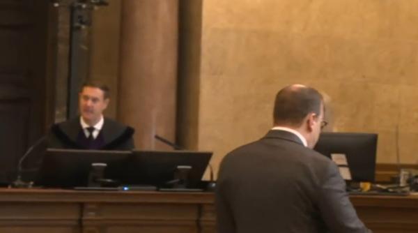 Verdictul, dat de judecătorul român la Viena, Ștefan Apostol: Florian Teichtmeister, actorul care a scandalizat Austria, condamnat