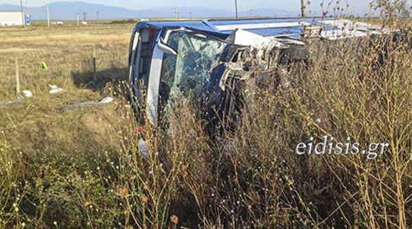 Autocar plin cu turiști, accident cumplit în Grecia: trei morți și 23 de răniți