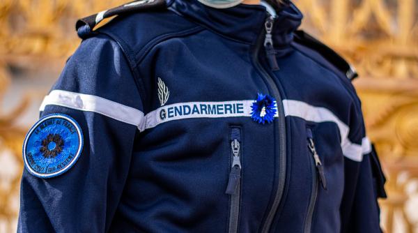 Trei români arestați în Franța. Polițiștii i-au prins în timp ce furau combustibil în timpul nopții