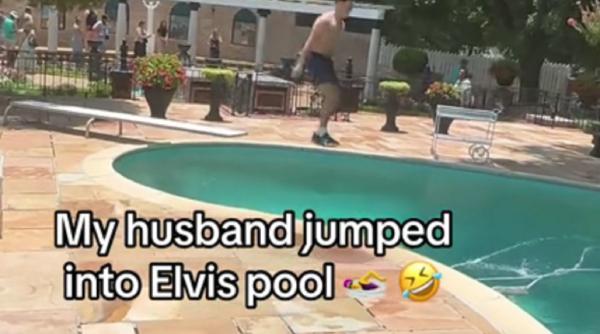 Un turist a fost escortat de pază, după ce a sărit în piscina lui Elvis Presley - VIDEO