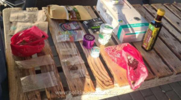 Doi germani au vrut să intre în țară cu mai multe droguri asupra lor