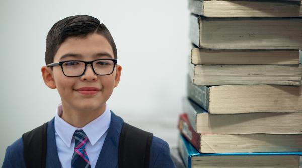 A început școala de o săptămână, dar nu toți copiii au primit manuale 