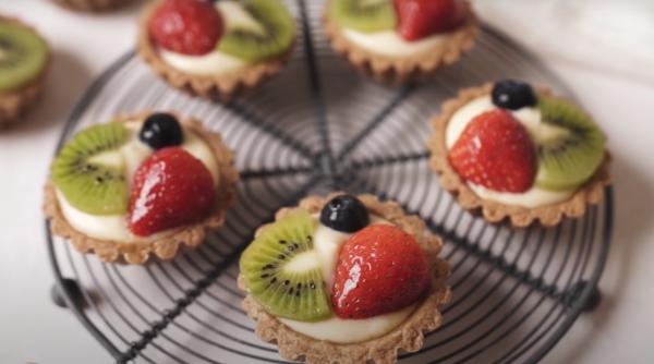 Mini tarte cu vanilie - Desertul preferat al familiei tale. Încearcă și tu!