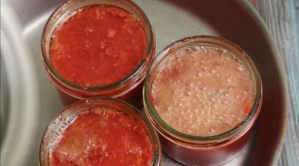 Sos de vinete și roșii cherry: deliciul secret la borcan al mamei se păstrează proaspăt tot anul