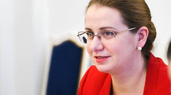 Curs de limbă, cultură şi civilizaţie românească, predat în Belgia. Anunțul ministrului Deca