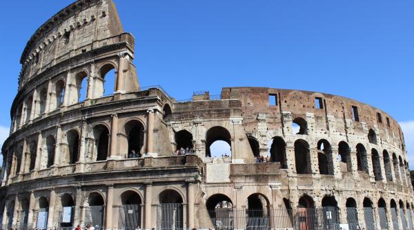 Italia, o destinație turistică tot mai scumpă. Taxa de ședere a crescut enorm: 40 de euro pe zi în plus, pe lângă costul camerei