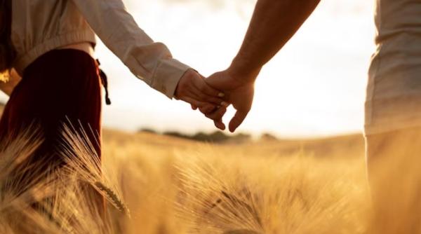 Horoscop 4 octombrie 2023: Taur, nu grăbi evenimentele. Gemeni, nu te lăsa păcălit de succese. Previziuni complete